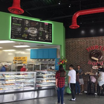 Hurts Donut - WHAT LONG LINE? - Donuts Near Me - Frisco, Texas