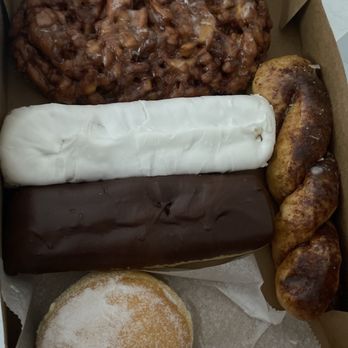 Donut Palace STL - Donuts - Bakeries Near Me - Ellisville, Missouri