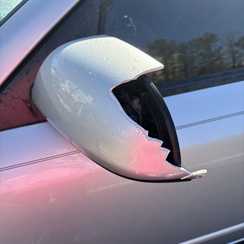 Wash Your Way RVA - Damaged side mirror - Car Wash Near Me - Glen Allen, Virginia