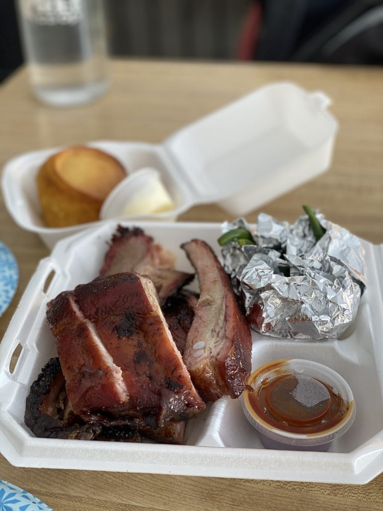 Hog Wild Bar-B-Que