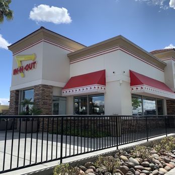 In-N-Out Burger - ows the outside of a restaurant - Fast Food Near Me - Phoenix, Arizona In-N-Out Burger - ows the outside of a restaurant - Fast Food Near Me - Phoenix, Arizona