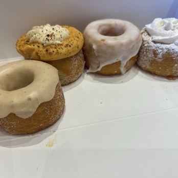 Five Daughters Bakery - 10/21/24 FYI, more donuts for my daughter - Bakeries Near Me - Nashville, Tennessee