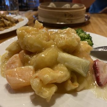 Hot Dumplings - My new favorite shrimp!  They call it fruit shrimp.  I call it heaven. - Dim Sum Near Me - Lake Forest, California