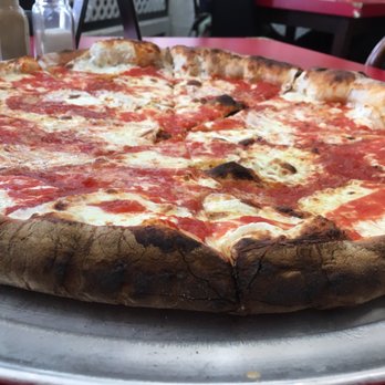 Totonno's - Good ol' plain Margherita. Look at that charred goodness. - Pizza Near Me - Brooklyn, New York