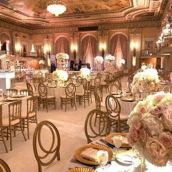 Buds And Blooms - Floral Designers Near Me - Los Angeles, California