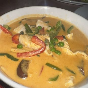 Thai Thani - Chicken Red Curry - Thai Near Me - Orlando, Florida