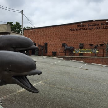 Metropolitan Galleries - Our Corporate Office and Warehouse located just less than a mile from the heart of downtown High Point. - Home Decor Near Me - High Point, North Carolina