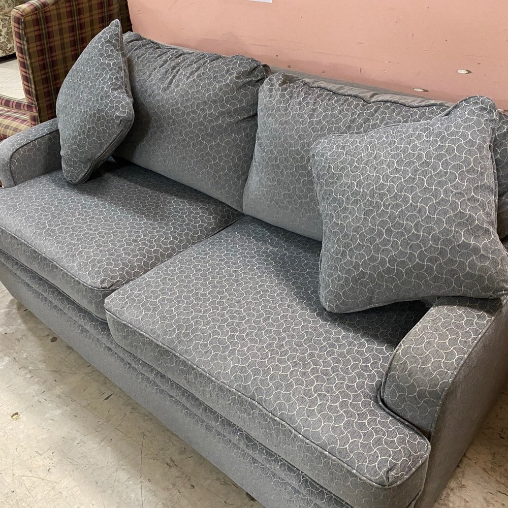 Helping Hand Missions - Couch - Thrift Stores Near Me - Gulf Breeze, Florida