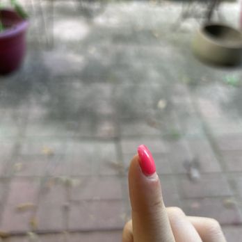 iNails Salon and Day Spa - Came off It should have lasted up to four weeks. - Nail Salons Near Me - Conyers, Georgia