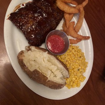 Ruby Tuesday - Burgers Near Me - Barboursville, West Virginia