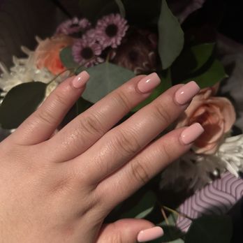 De Lacey Nails - color #19 with gel - Nail Salons Near Me - Pasadena, California