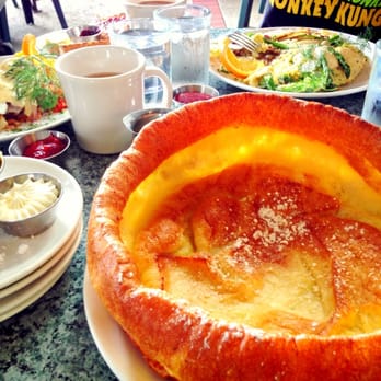 Plums Cafe - Breakfast & Brunch Near Me - Costa Mesa, California