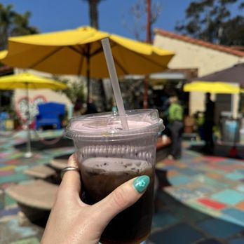 Daniels Coffee - Crema de cereza - Coffee & Tea Near Me - San Diego, California Daniels Coffee - Crema de cereza - Coffee & Tea Near Me - San Diego, California