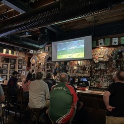 Connolly's On Fifth - Inside
