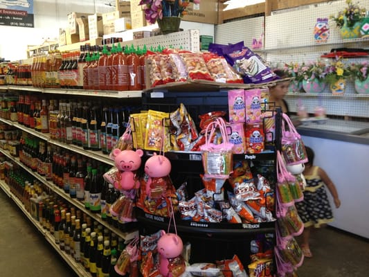 Phongsavan Market Place by null