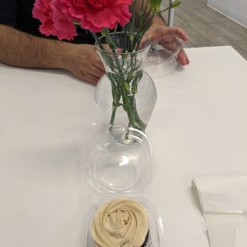 Bonkers Cupcakes - a cupcake and a vase of flowers - Cupcakes Near Me - Fairfield, Connecticut Bonkers Cupcakes - a cupcake and a vase of flowers - Cupcakes Near Me - Fairfield, Connecticut