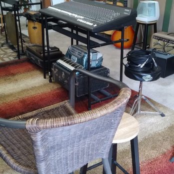 Vic's Music - Musical Instruments & Teachers Near Me - Montrose, Colorado Vic's Music - Musical Instruments & Teachers Near Me - Montrose, Colorado