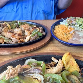 Los Dos Compadres - Fajitas trio. - New Mexican Cuisine Near Me - Elon, North Carolina Los Dos Compadres - Fajitas trio. - New Mexican Cuisine Near Me - Elon, North Carolina