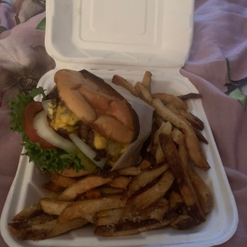 Adler's - When I tell you the burgers are so delicious and fresh - Burgers Near Me - Davenport, Florida