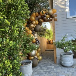 Yvette's Balloons - Fall garland Arch brown, gold, and copper