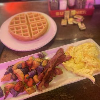 Sun Diner - Million Dollar Quartet - Breakfast & Brunch Near Me - Nashville, Tennessee Sun Diner - Million Dollar Quartet - Breakfast & Brunch Near Me - Nashville, Tennessee