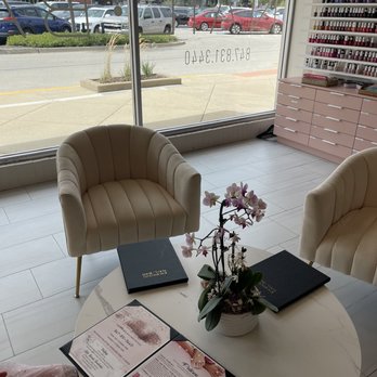 Chic Couture Nail Bar - Nail Salons Near Me - Highland Park, Illinois Chic Couture Nail Bar - Nail Salons Near Me - Highland Park, Illinois