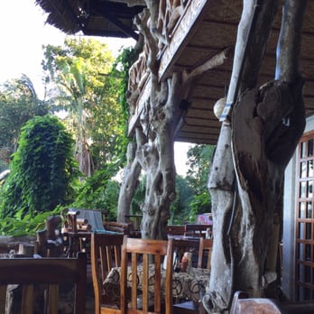 Casa Roca Inn - Hotels Near Me - Mambajao, CAM