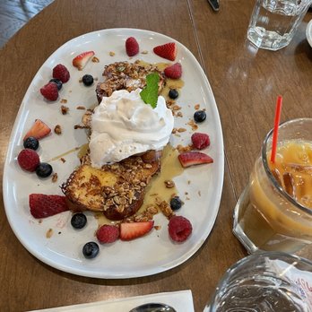 Café Alma - Challah French toast - Breakfast & Brunch Near Me - Cincinnati, Ohio Café Alma - Challah French toast - Breakfast & Brunch Near Me - Cincinnati, Ohio