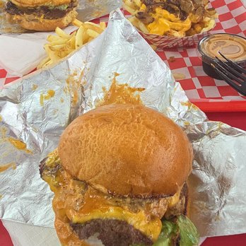 Famburger - Tasty burgers - Burgers Near Me - Durango, Colorado