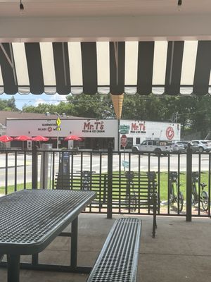 Mr. T's Pizza & Ice Cream by null