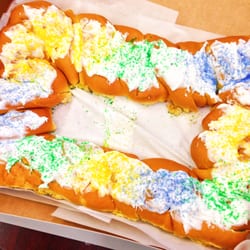 Navarre's Famous King Cakes - Large Praline Pecan King Cake