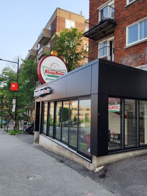 Krispy Kreme Café by null