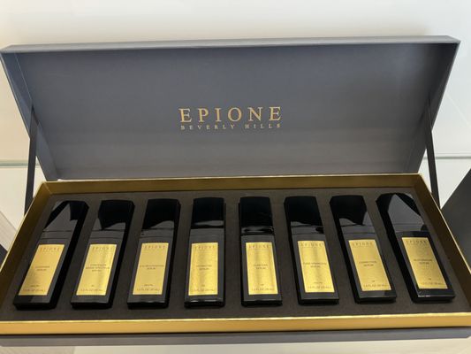 Simon Ourian, MD by null