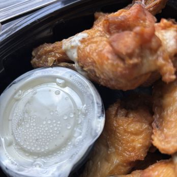 Hudson Grille Midtown - 10 Wings - American Near Me - Atlanta, Georgia Hudson Grille Midtown - 10 Wings - American Near Me - Atlanta, Georgia