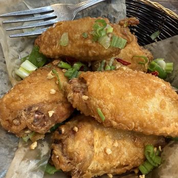 Hon's Wun-Tun House - Chicken wings - Cantonese Near Me - San Francisco, California Hon's Wun-Tun House - Chicken wings - Cantonese Near Me - San Francisco, California