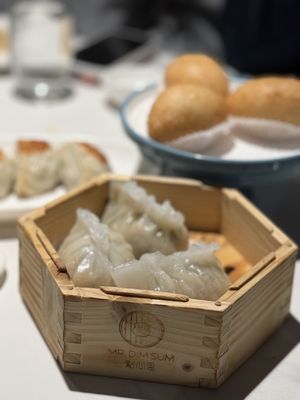 MR. DIM SUM by null