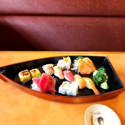 Yuki Sushi - Sushi and Sashimi Mix plate