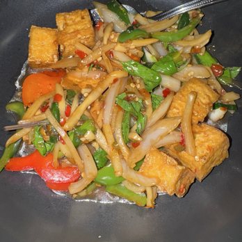 Tasty Thai - Pad Phrik-Khing with tofu 8/10 - Thai Near Me - Arroyo Grande, California