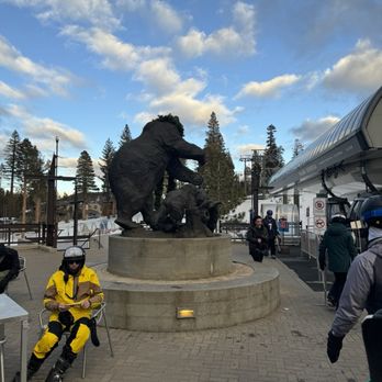 Canyon Lodge - Bear statue right outside the lodge - Ski Resorts Near Me - Mammoth Lakes, California