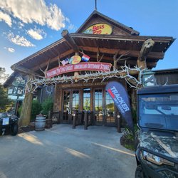 Bass Pro Shops
