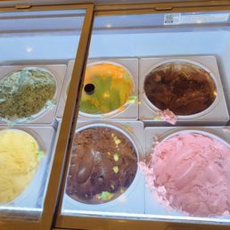 Ice cream (scoop it yourself) Ice cream (scoop it yourself)