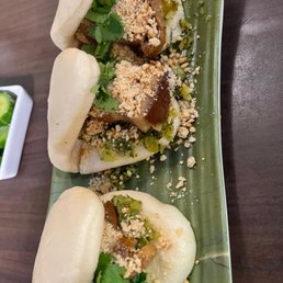 TAIWANESE PORK BUN (3PC) TAIWANESE PORK BUN (3PC)