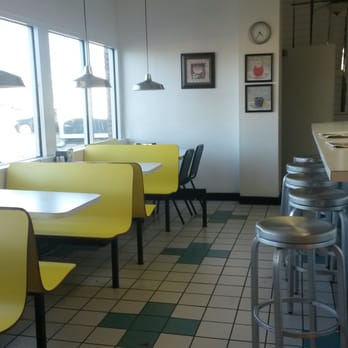 Fray's Donut House - Seating area - Donuts Near Me - Pinellas Park, Florida Fray's Donut House - Seating area - Donuts Near Me - Pinellas Park, Florida