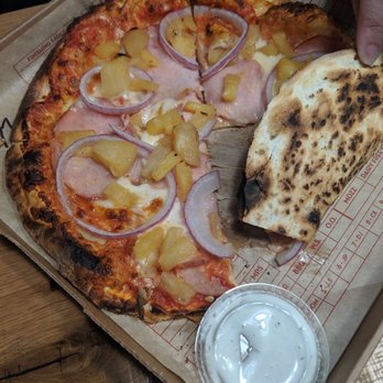 MOD Pizza - Burnt crust burnt bottoms - Pizza Near Me - Sacramento, California MOD Pizza - Burnt crust burnt bottoms - Pizza Near Me - Sacramento, California