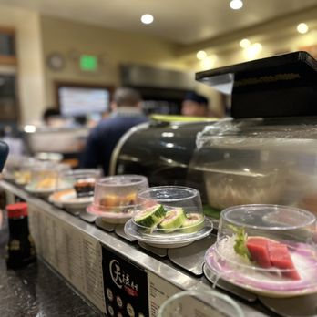 Tenroku Sushi - a variety of sushi dishes - Conveyor Belt Sushi Near Me - San Francisco, California Tenroku Sushi - a variety of sushi dishes - Conveyor Belt Sushi Near Me - San Francisco, California