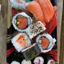 Sushi platter