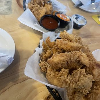 Pittstop Pub - Massive order of perfect Chicken Tenders. - Pubs Near Me - Pittsburg, New Hampshire Pittstop Pub - Massive order of perfect Chicken Tenders. - Pubs Near Me - Pittsburg, New Hampshire