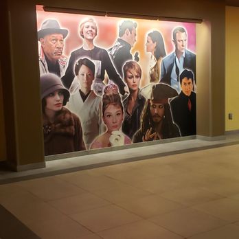 AMC NewPark 12 - Cinema Near Me - Newark, California