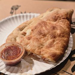 Tony's New York Pizza II - Pepperoni calzone