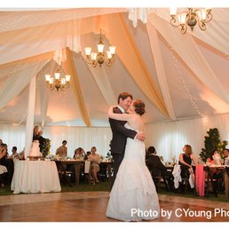 First dance in the elegant tent First dance in the elegant tent